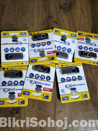 32 GB PENDRIVE